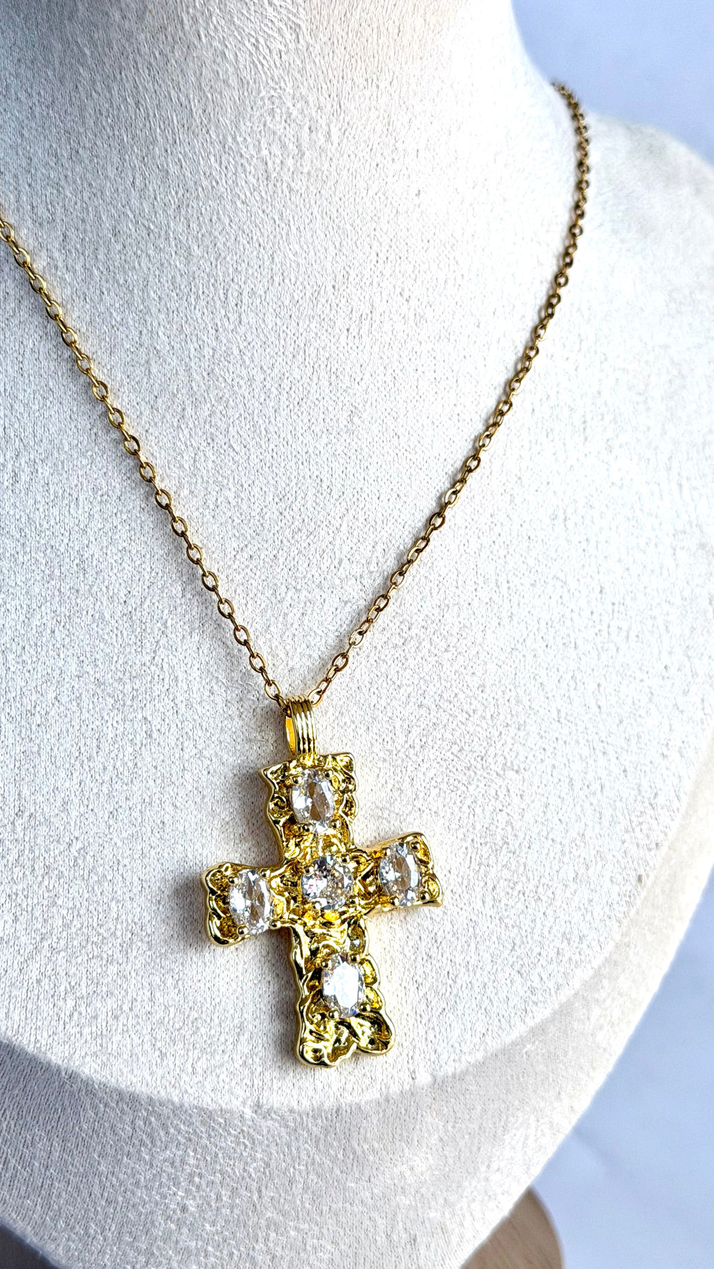 Colar CrossLight